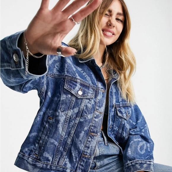 NWOT Bolongaro Trevor Sierra oversized tie dye denim jacket. Size Medium. - Picture 7 of 7